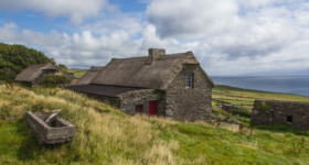 Einsamkeit in Irland: Ein gesellschaftliches Rätsel mit vielfältigen Ursachen